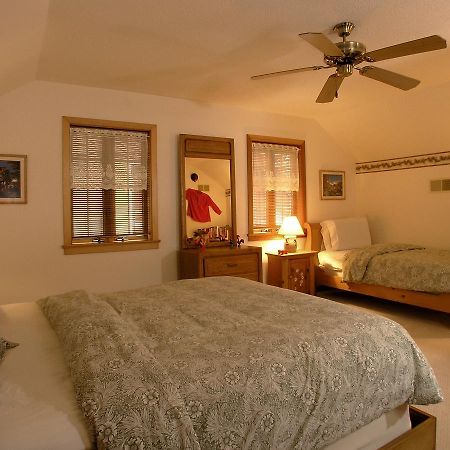 Swiss Woods Bed And Breakfast Lititz Exteriör bild
