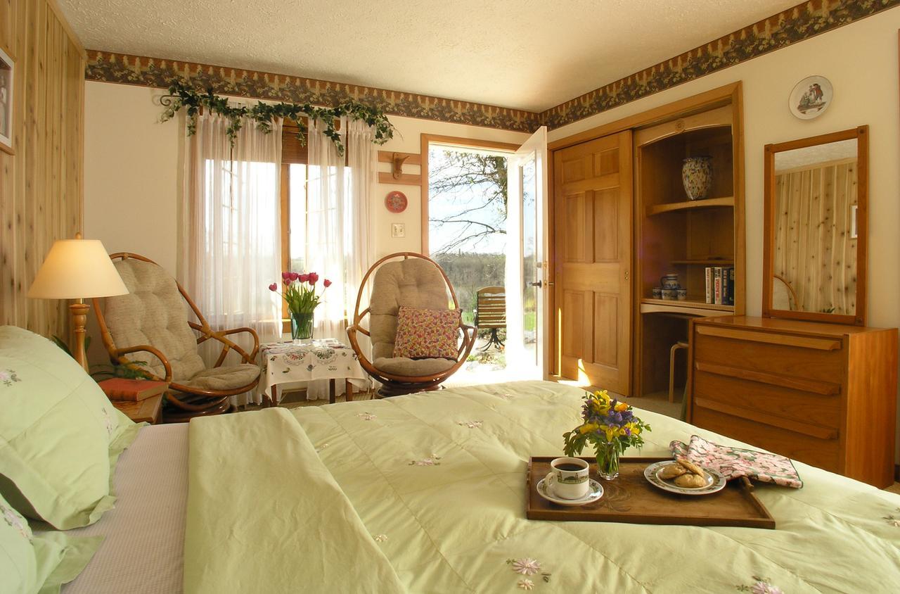 Swiss Woods Bed And Breakfast Lititz Exteriör bild