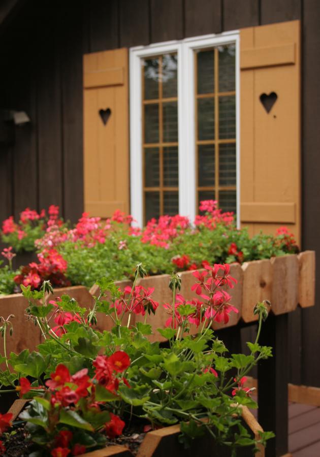 Swiss Woods Bed And Breakfast Lititz Exteriör bild