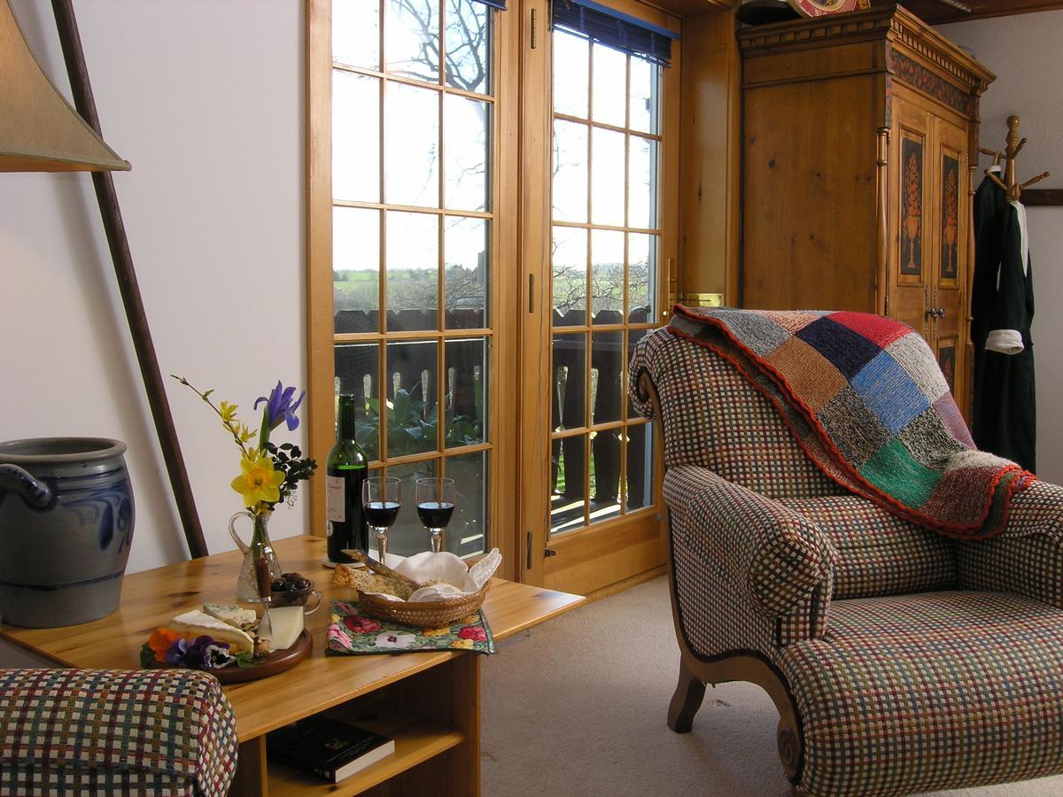 Swiss Woods Bed And Breakfast Lititz Exteriör bild